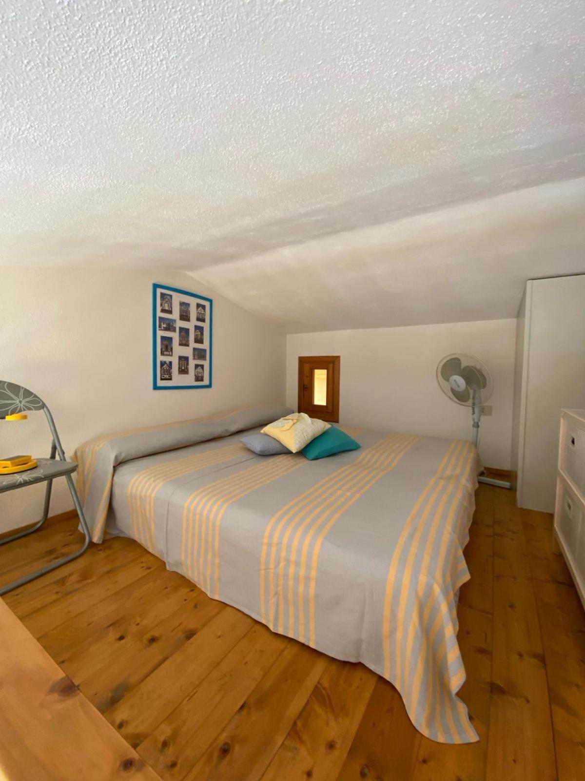 Appartamento con 1 Camera da Letto Piccolo (4 Adulti)